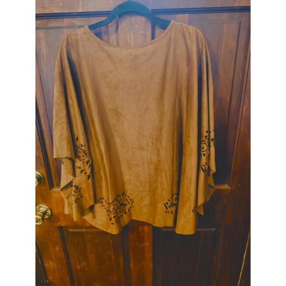 Chico's Women's Brown Lasercut Poncho Boho Size L/XL NWOT - Picture 4 of 4